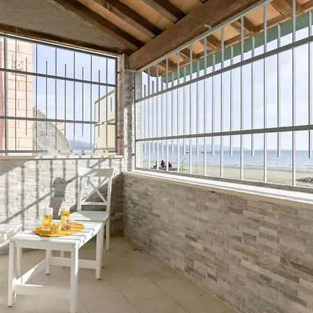 Sogno Di Mare By Interhome Сasa de vacaciones